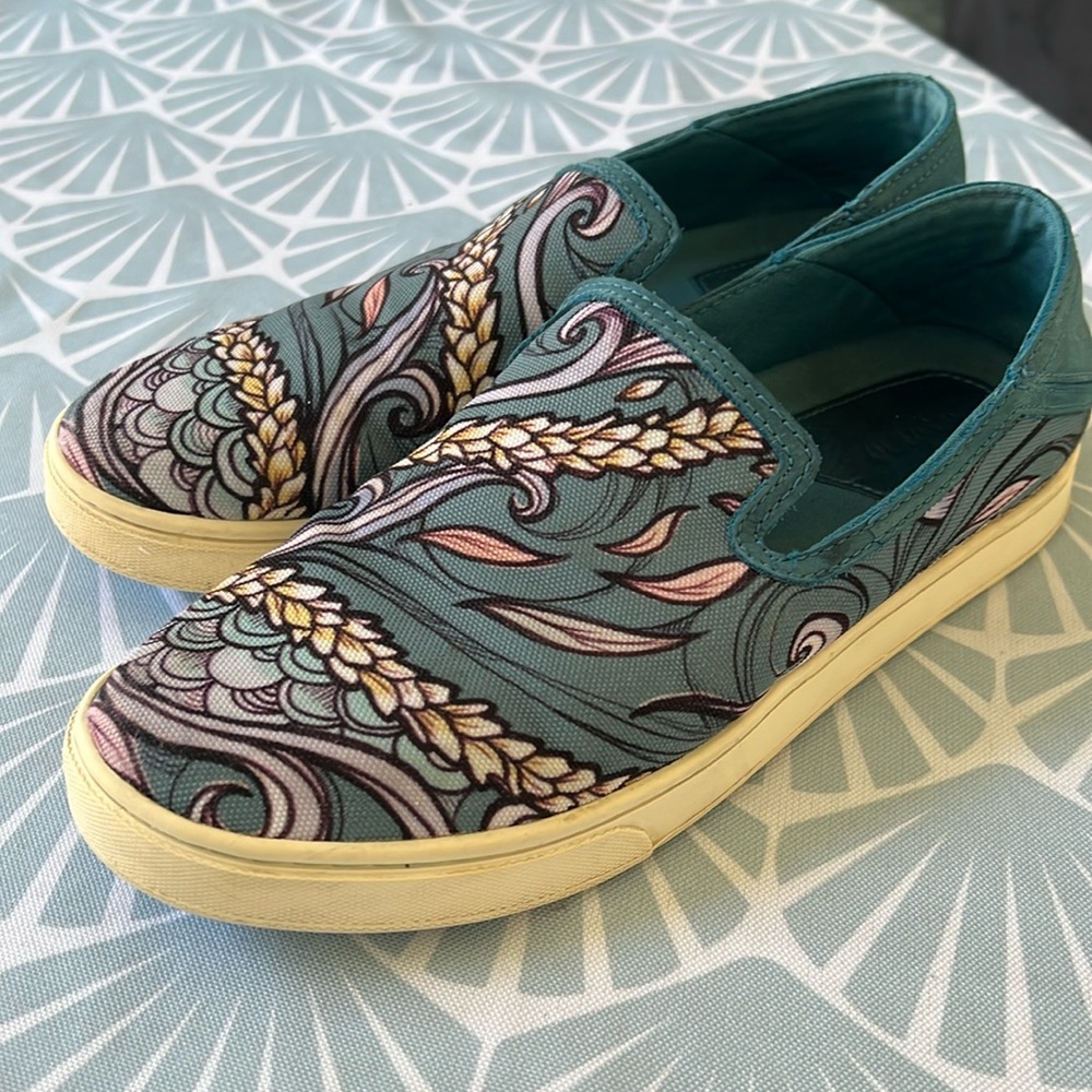 Olukai Hoa Boat Shoe size 9